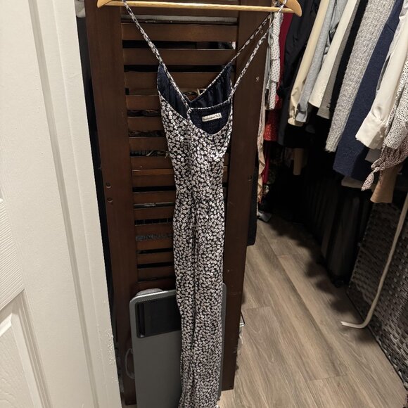 Abercrombie jumpsuit size small - Picture 3 of 3